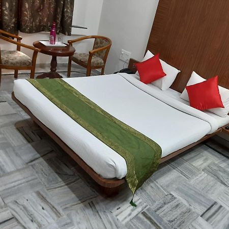 City Palace Hotel होटल सिटी पैलेस Nashik Dış mekan fotoğraf