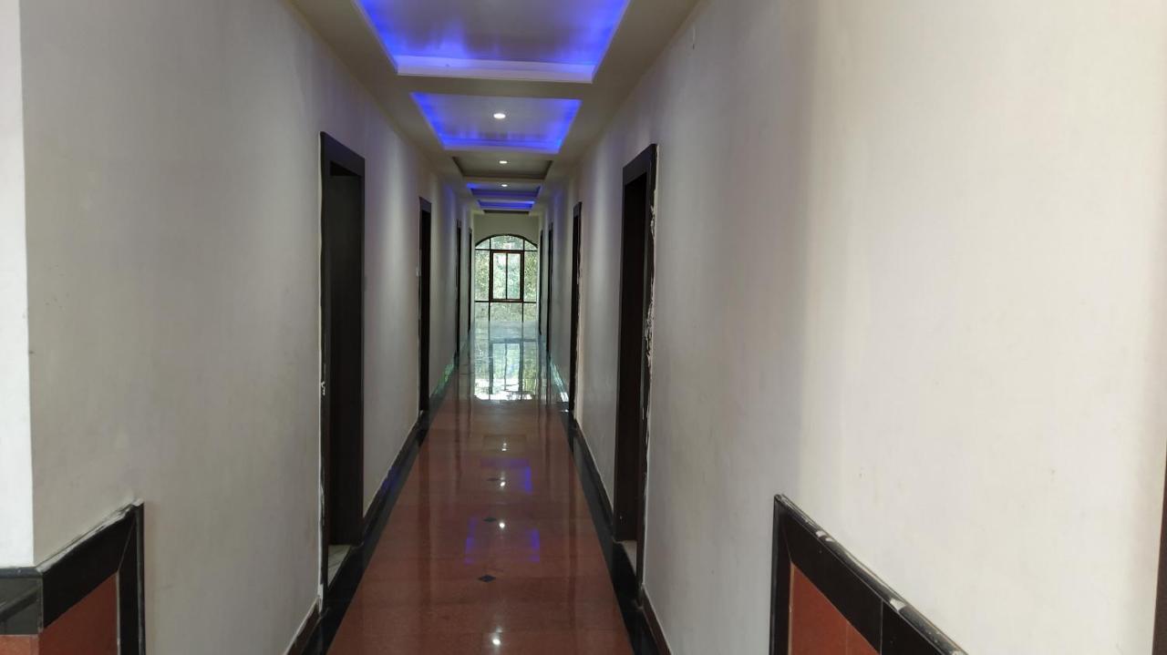 City Palace Hotel होटल सिटी पैलेस Nashik Dış mekan fotoğraf