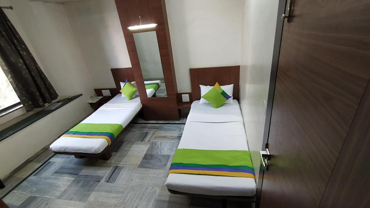 City Palace Hotel होटल सिटी पैलेस Nashik Dış mekan fotoğraf