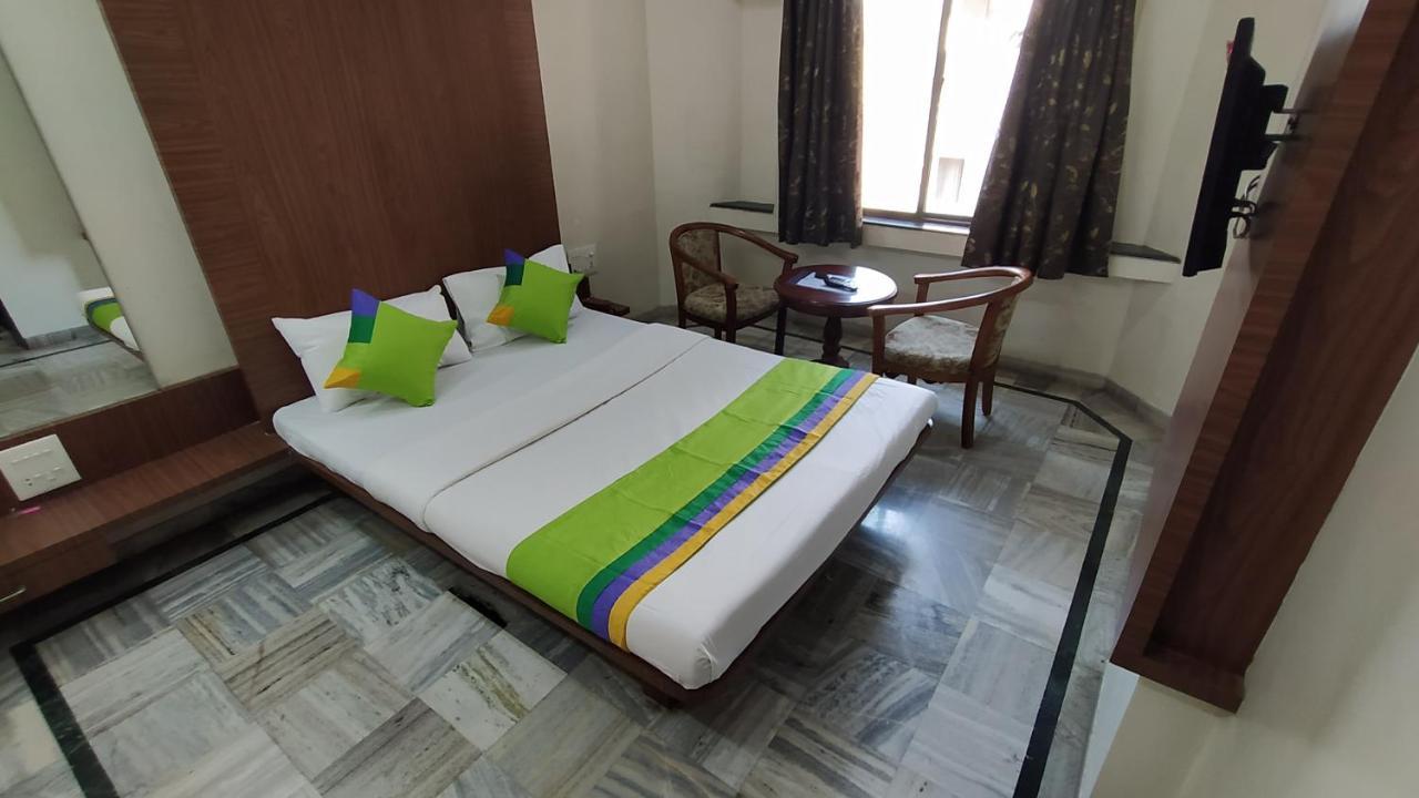 City Palace Hotel होटल सिटी पैलेस Nashik Dış mekan fotoğraf