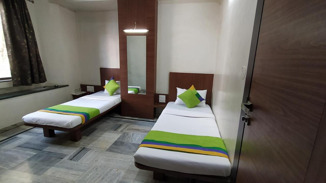 City Palace Hotel होटल सिटी पैलेस Nashik Dış mekan fotoğraf