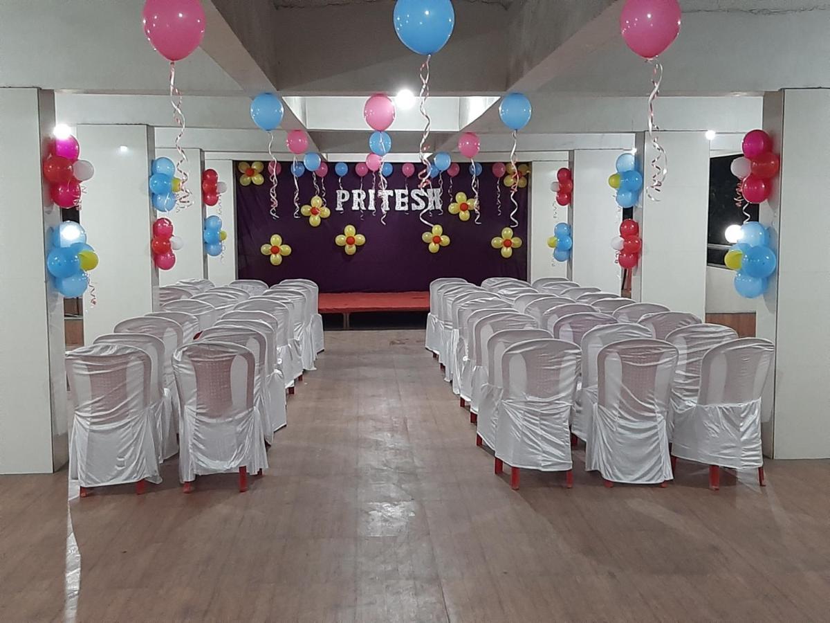 City Palace Hotel होटल सिटी पैलेस Nashik Dış mekan fotoğraf
