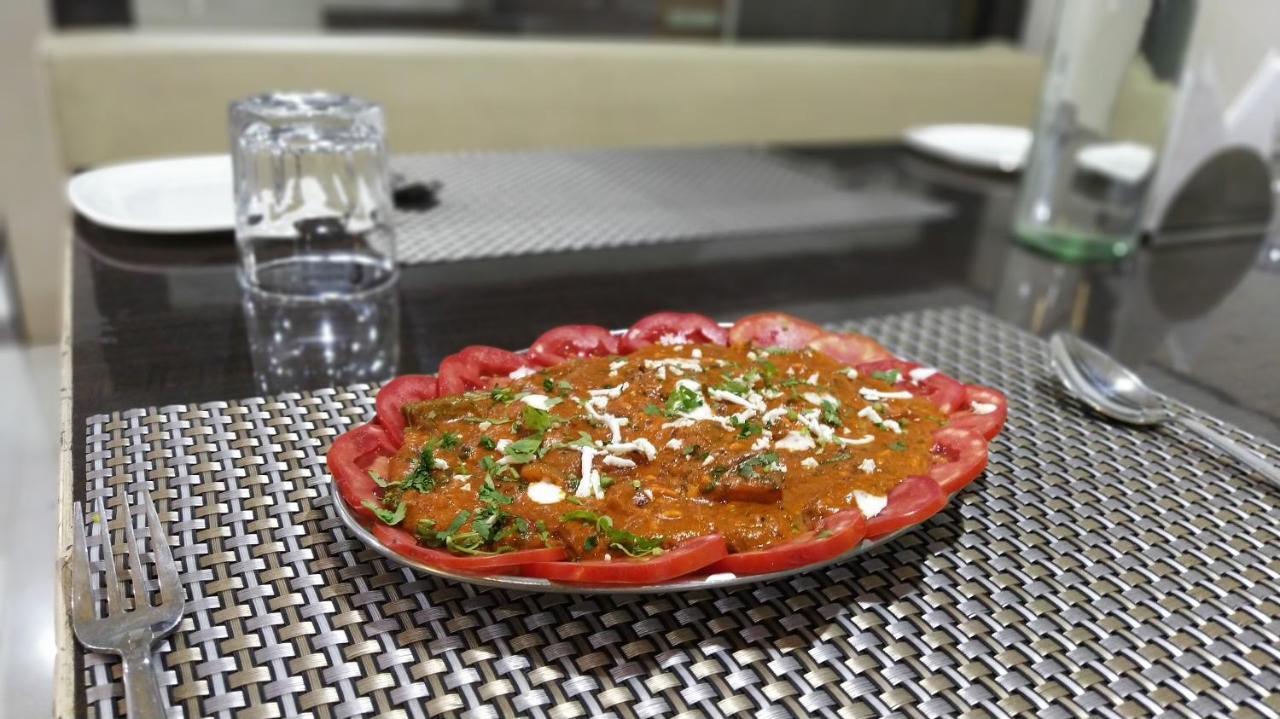City Palace Hotel होटल सिटी पैलेस Nashik Dış mekan fotoğraf